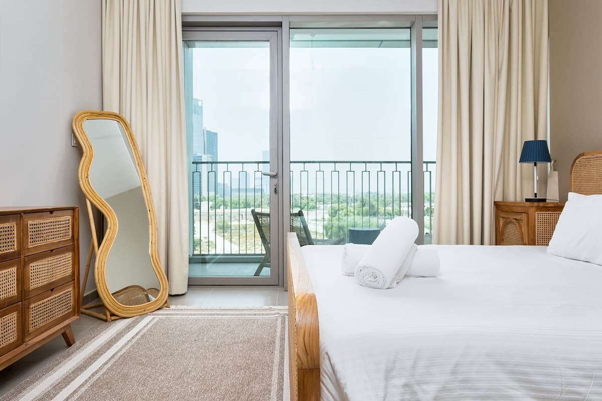2 Bedroom Furnished Apartment with Downtown View | Downtown Views II